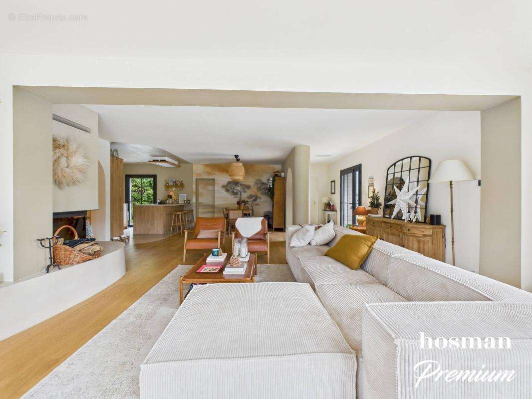 Maison à SAINT-SULPICE-ET-CAMEYRAC