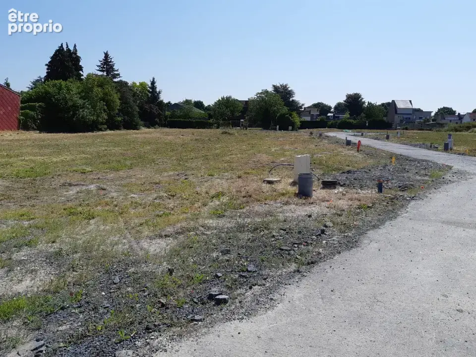 Terrain à VERMELLES