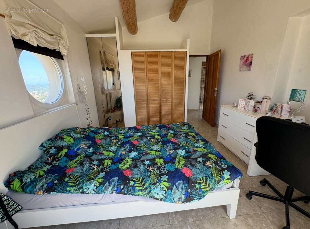 Maison à VILLENEUVE-LES-AVIGNON