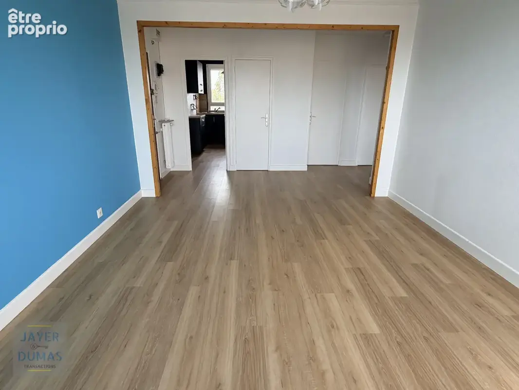 CHALON-SUR-SAONE - Bel Appartement T3 lumineux - 60 m2 - - photo 8