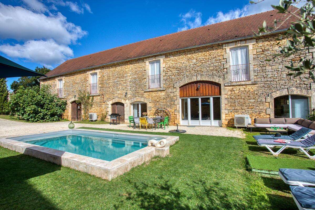 Maison à ARCHIGNAC