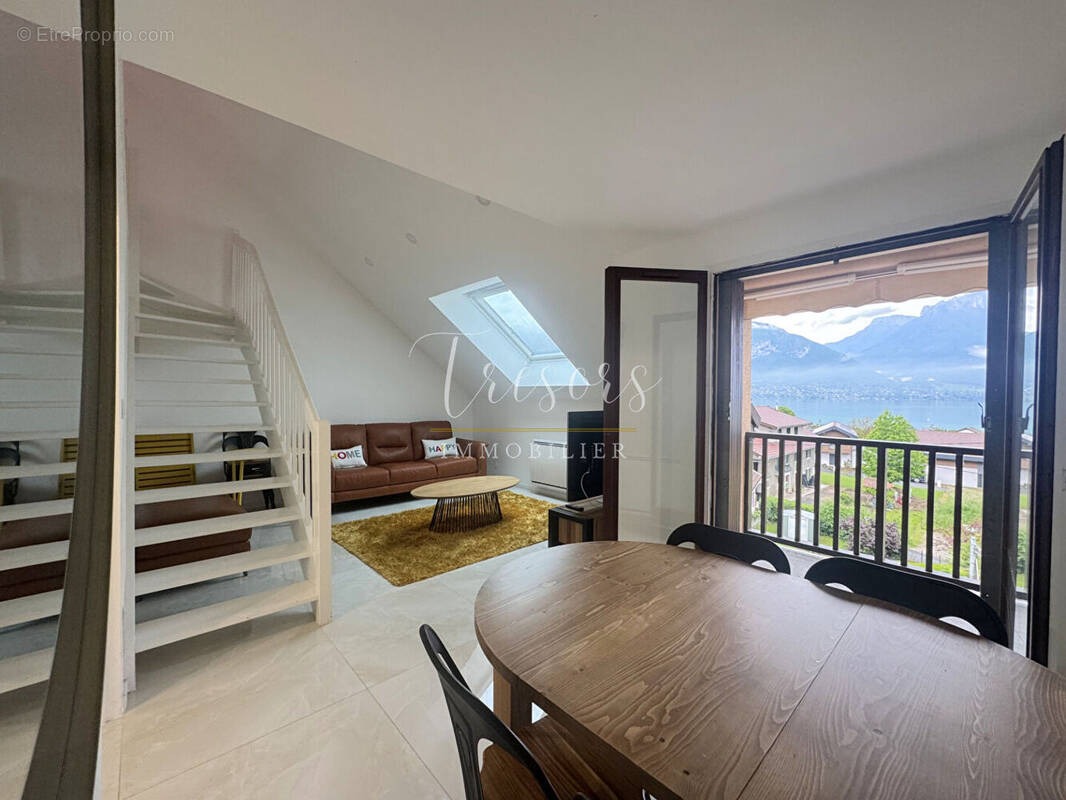 Appartement à SEVRIER