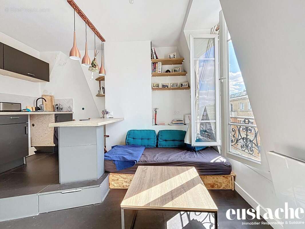 Appartement à PARIS-17E