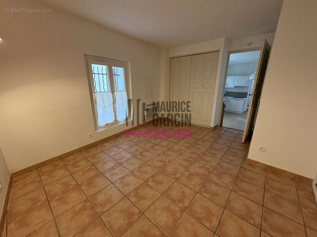 Appartement 55 m² à Pernes-Les-Fontaines  - photo 7