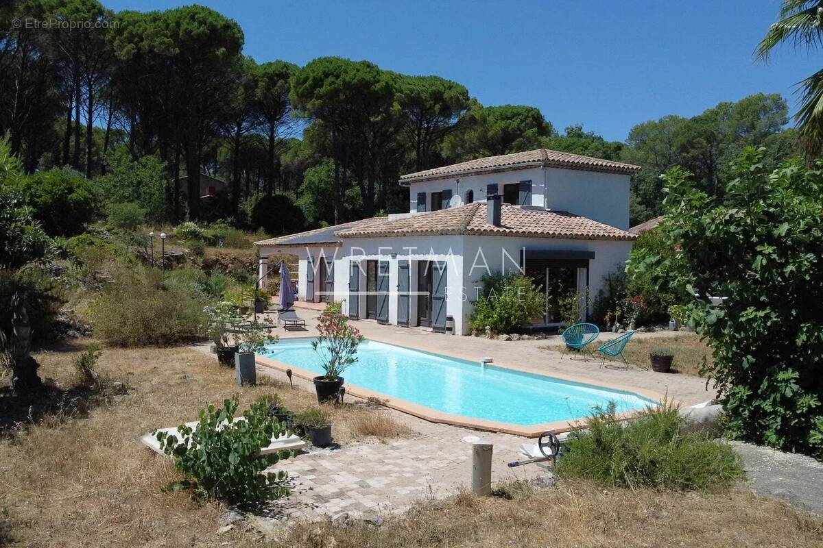 Maison à FAYENCE