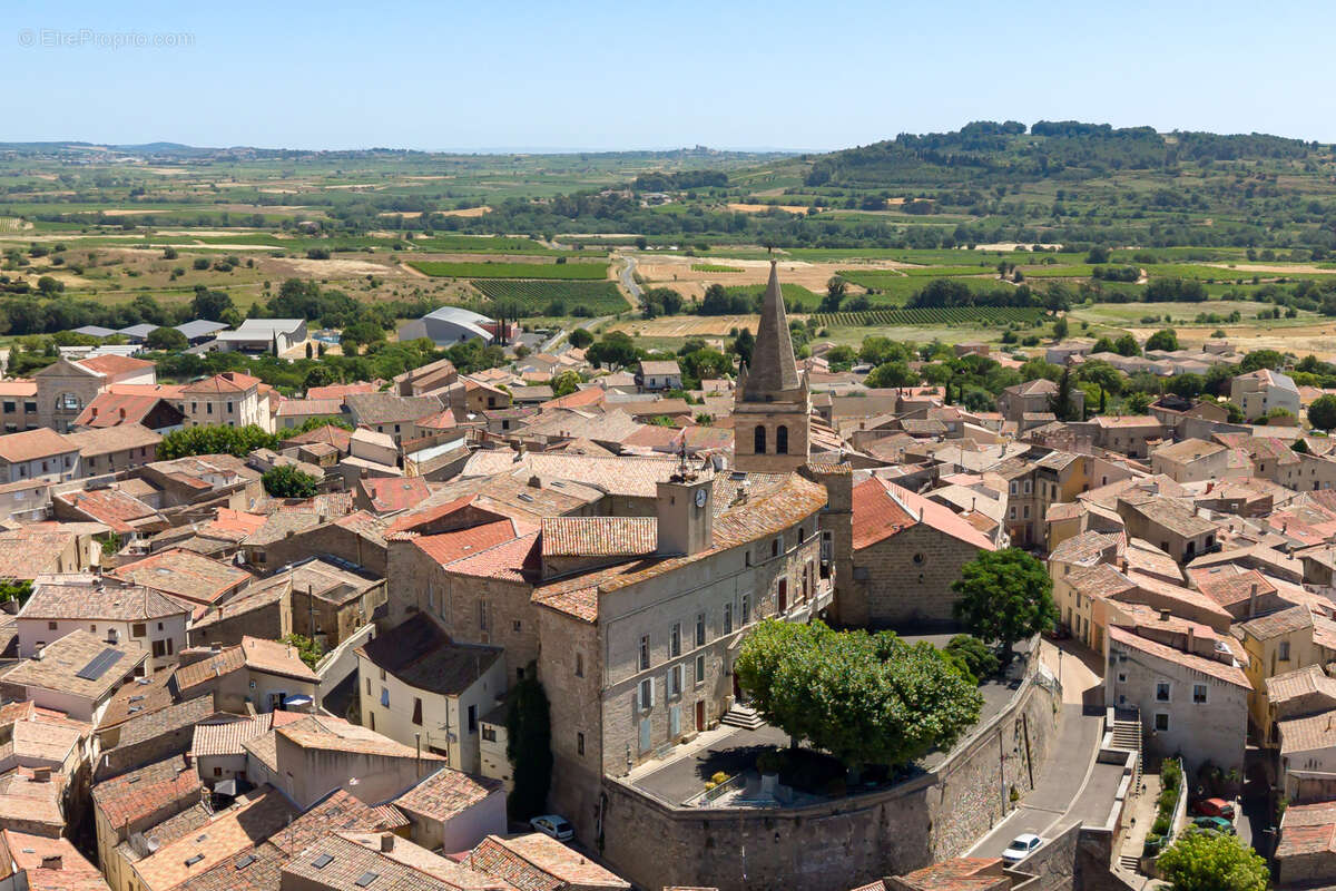 Château médiéval XII e Siecle rénové entre mer et Montagne avec vue  en 360 degrés sur la vallée verdoyante - photo 5