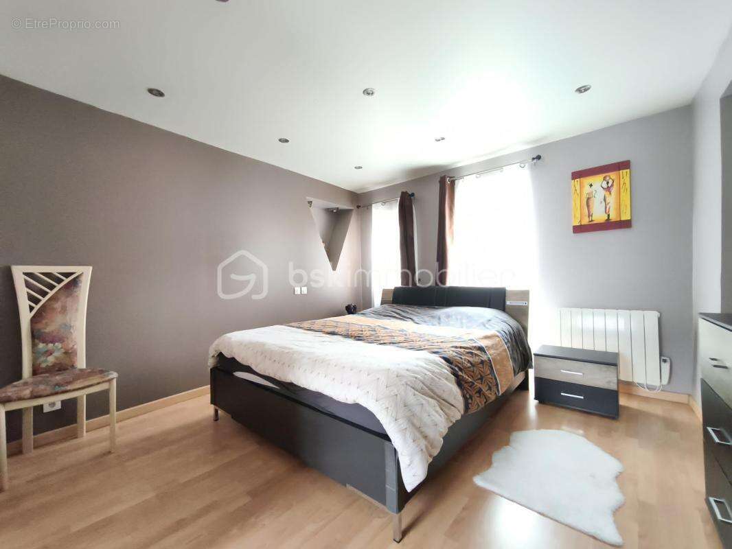 Maison à LIZY-SUR-OURCQ