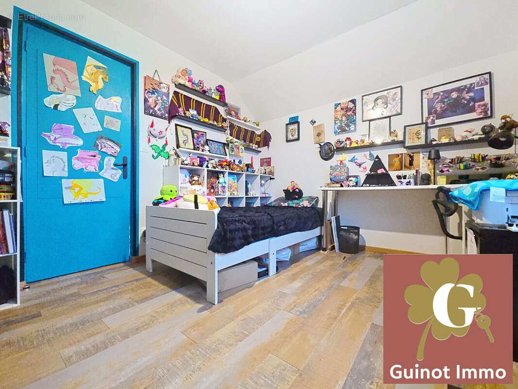 Chambre 3 - Maison à BERNIERES