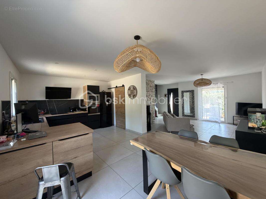 Maison 4 pièces de 90 m² – rénové en 2023 - photo 4