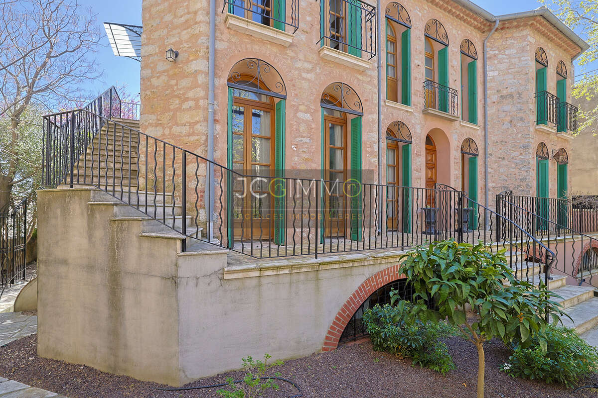 Maison à PUGET-VILLE
