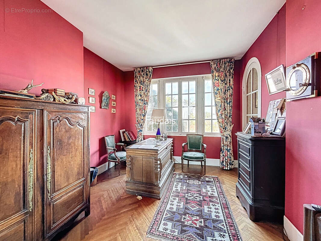 Maison 235 m² à Agon-Coutainville  - photo 5