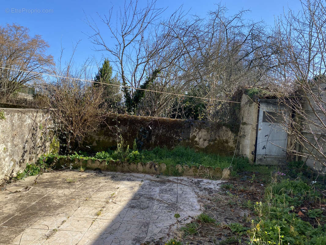 Maison à LE DORAT