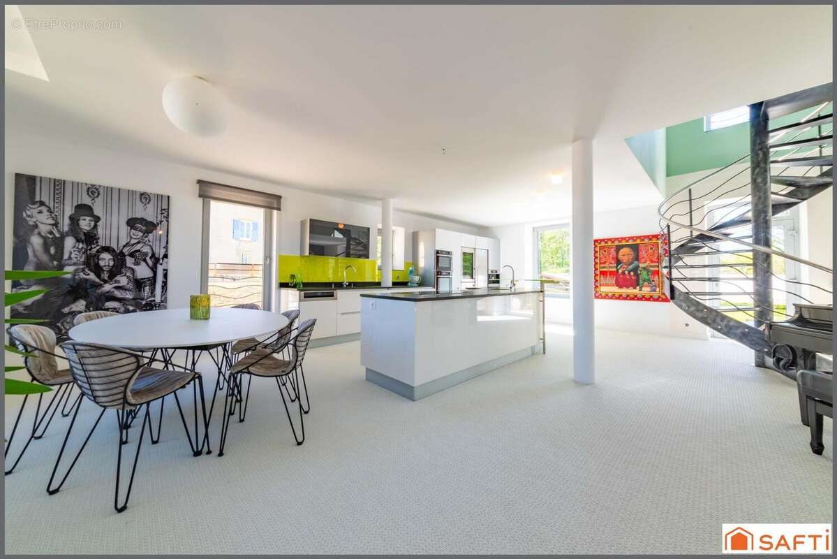 Maison 230 m² à Pange  - photo 3