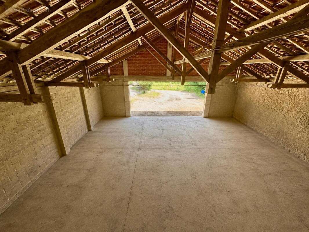 Maison 380 m² à Laujuzan  - photo 4