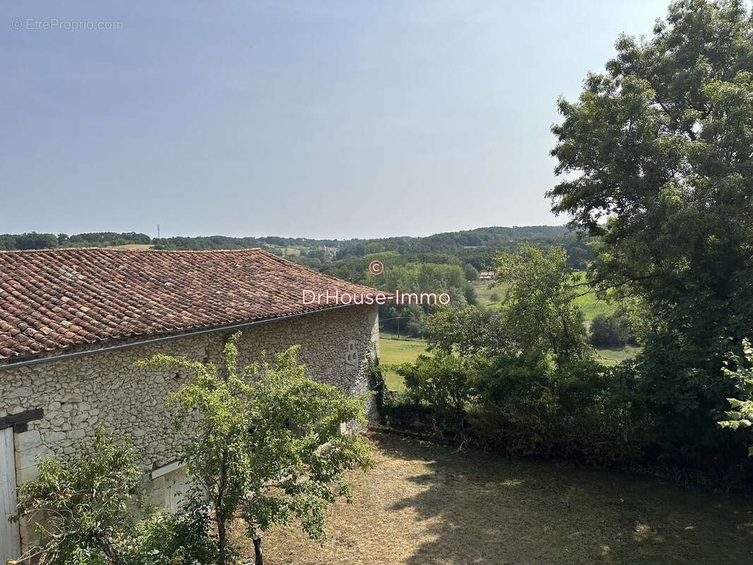 Maison à SAINT-AQUILIN