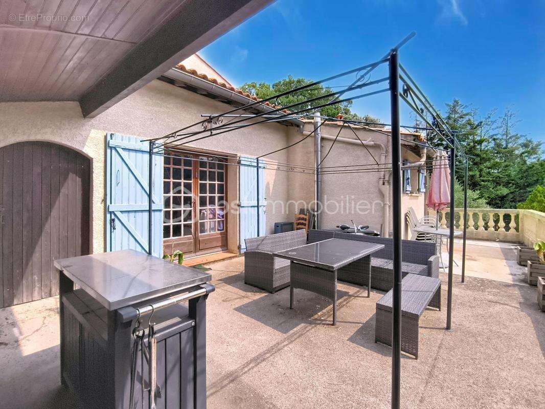 Grande maison familiale de 287 m² avec jardin, piscine et garage – Bédarieux - photo 20