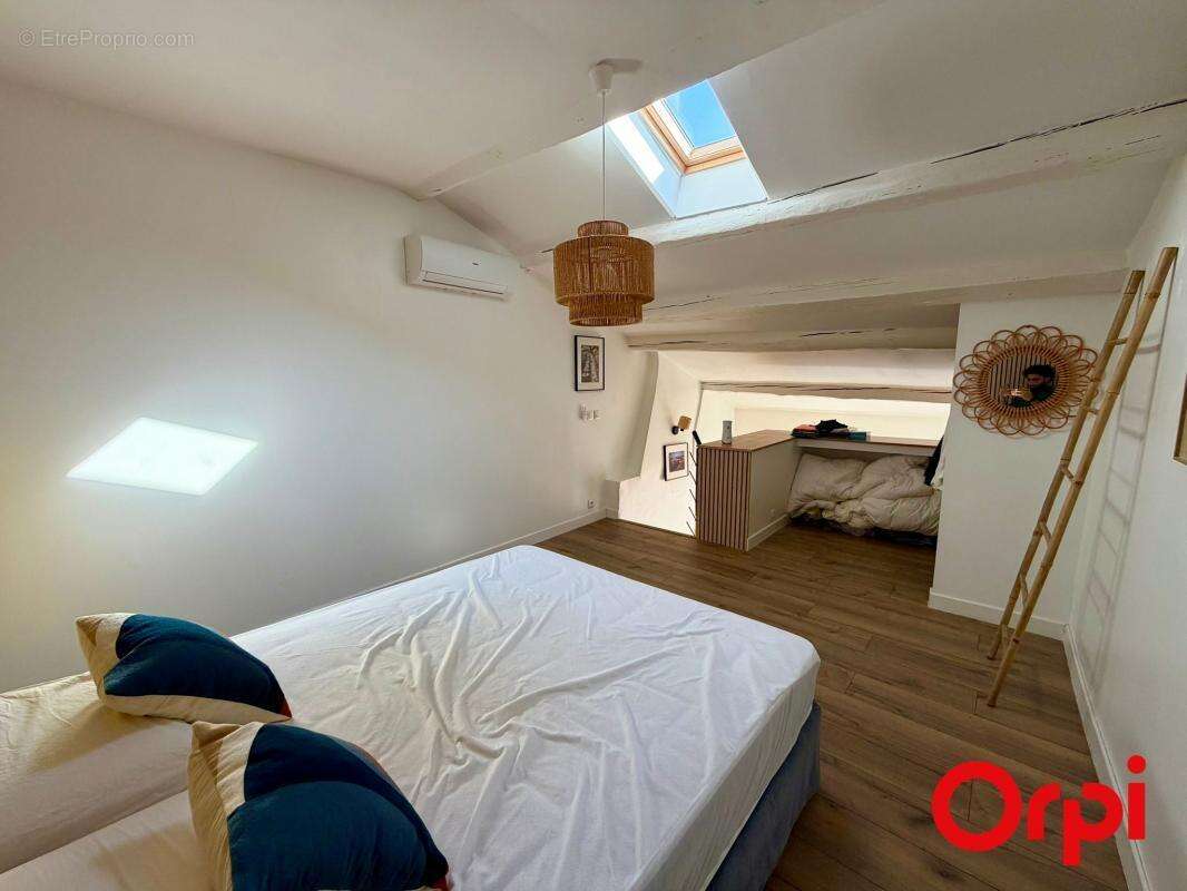 Appartement à MARSEILLE-7E