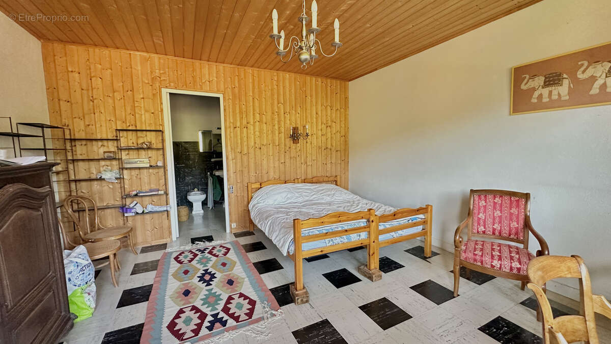 Grande propriété sur 3800m2 terrain constructible - photo 13