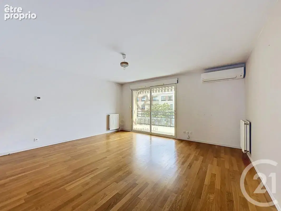 Appartement 92 m² à Lyon-8e  - photo 2