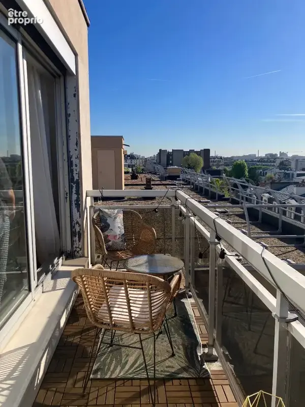 COURBEVOIE - Rue Armand Sylvestre - dernier étage 3 pièces  64m² + balcon 6m² vendu occupé - photo 7