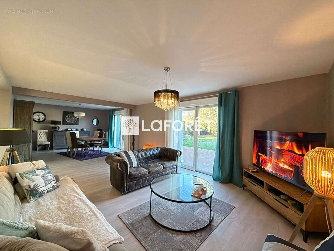 Maison à MONDELANGE