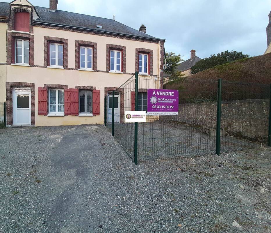 Maison à BELLOU-SUR-HUISNE