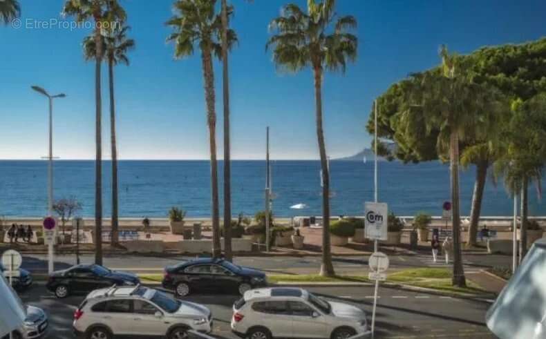 Appartement à CANNES