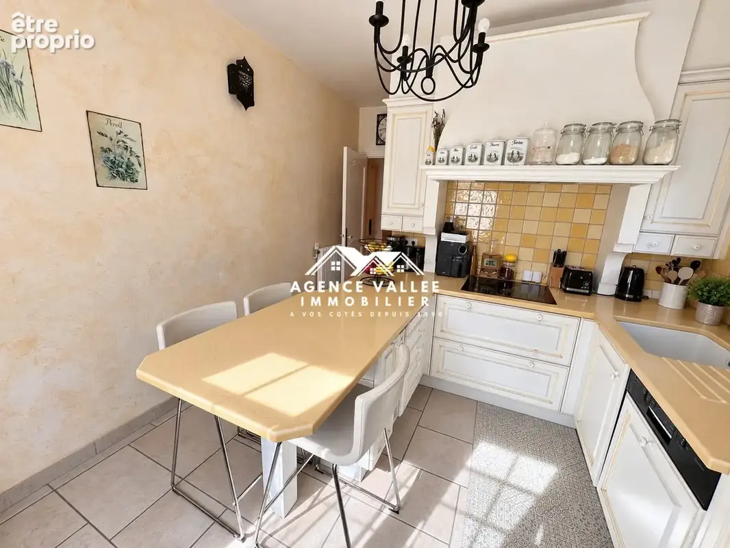 Maison 6 pièces 124 m² à vendre à Saintry-Sur-Seine (91250) - photo 7