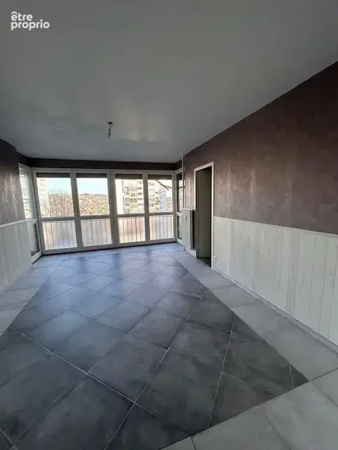 Appartement 84 m² à Villars  - photo 1