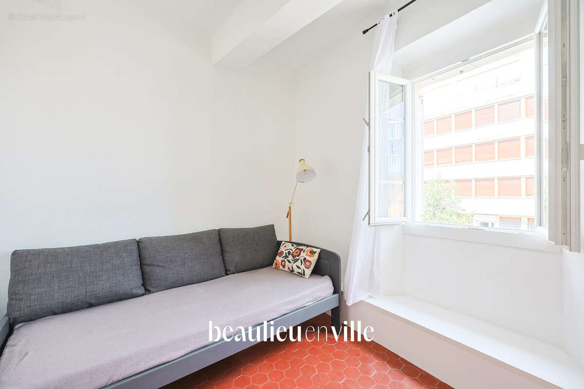Exclusivite - aix-en-provence - centre historique -  t3 balcon - 328 000 € - photo 9
