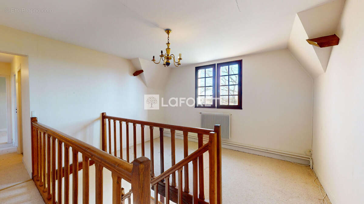 Maison à VILLEFRANCHE-D&#039;ALLIER