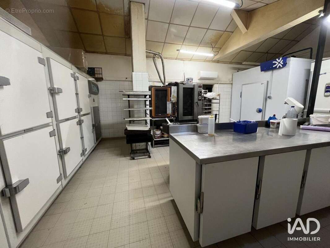 Photo 6 - Commerce à HYERES