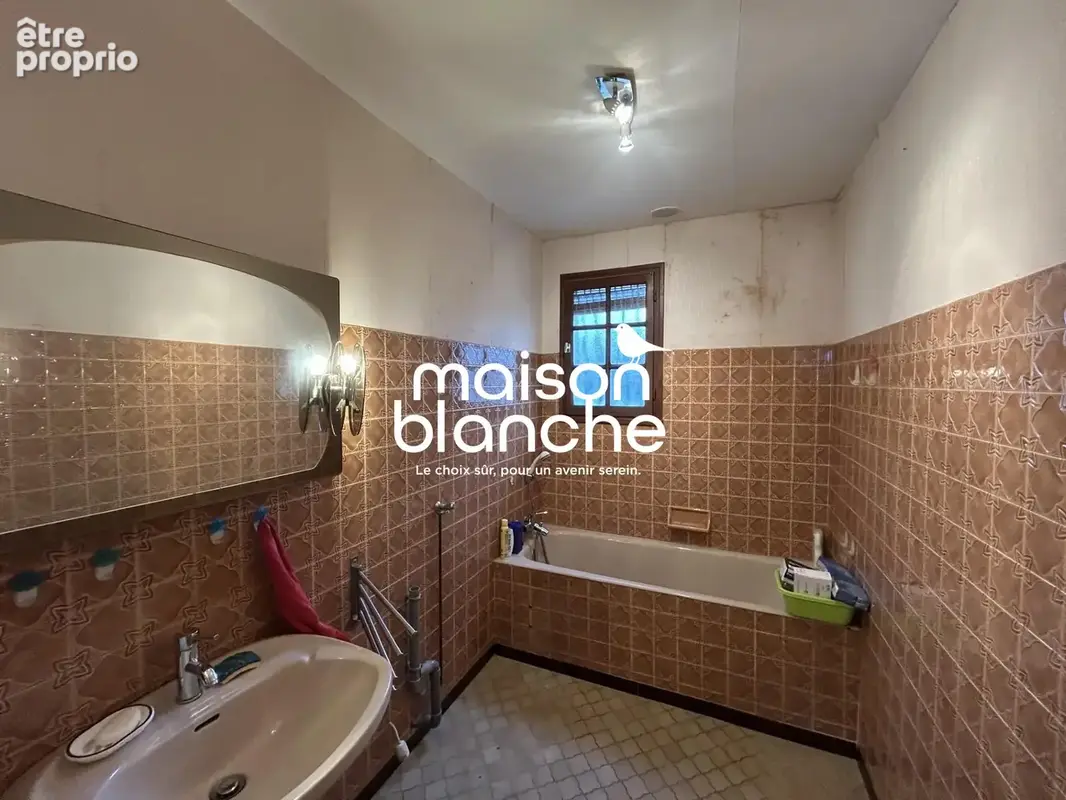 Maison 4 pièces 88 m² à vendre à Les Eglisottes-Et-Chalaures (33230) - photo 5