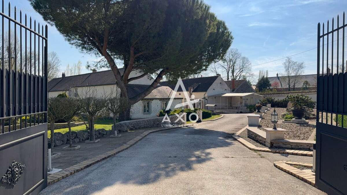 Maison à PREFONTAINES