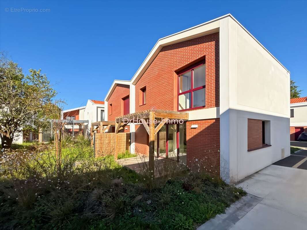 Maison à MERIGNAC