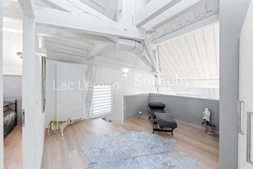 Maison à VETRAZ-MONTHOUX