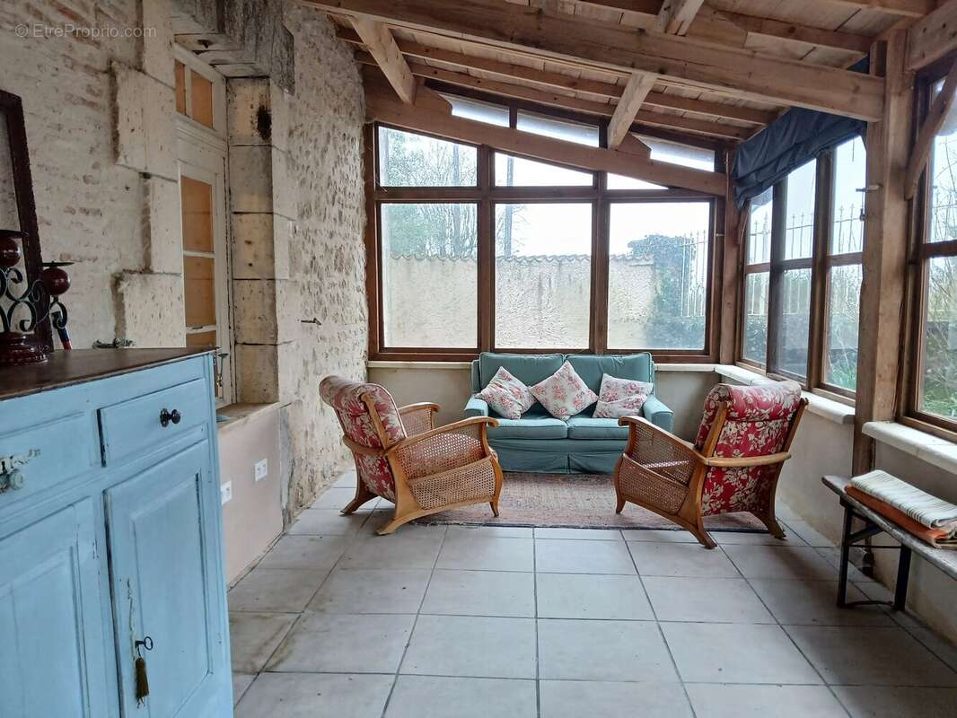 Maison à AUBETERRE-SUR-DRONNE