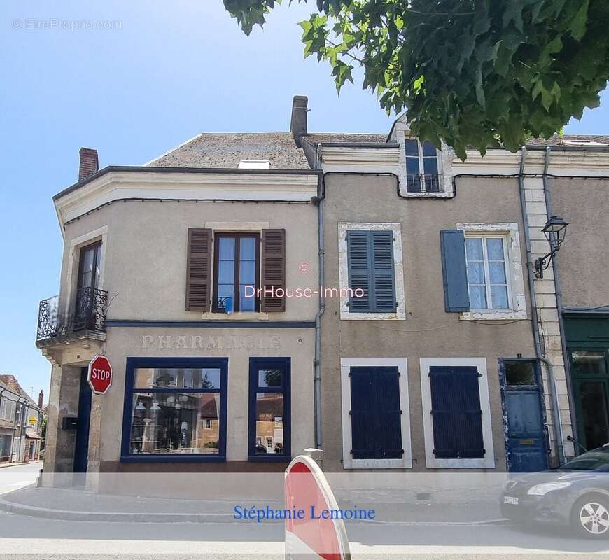 Maison 177 m² à Cluis  - photo 11