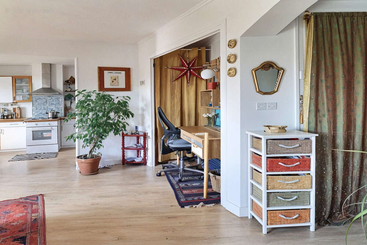Appartement à SAINT-GENIS-LAVAL