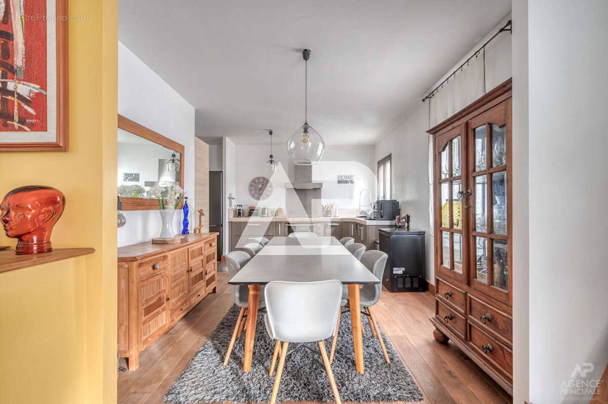 Appartement à RUEIL-MALMAISON