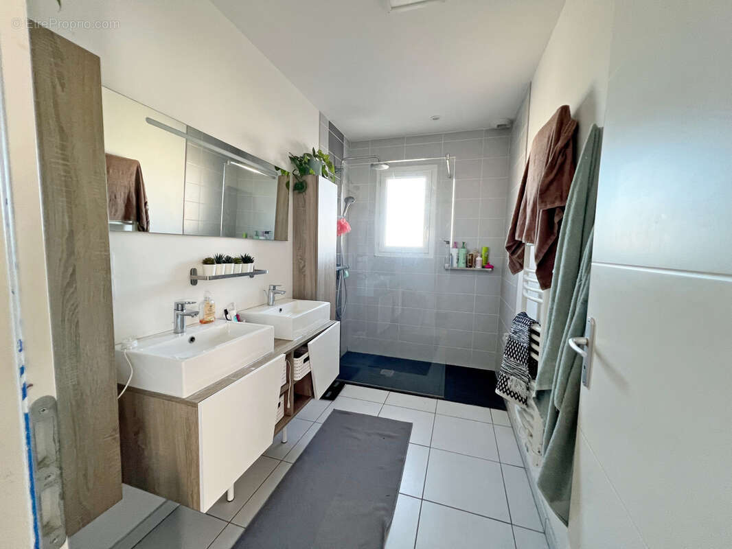 Maison à POLLIONNAY