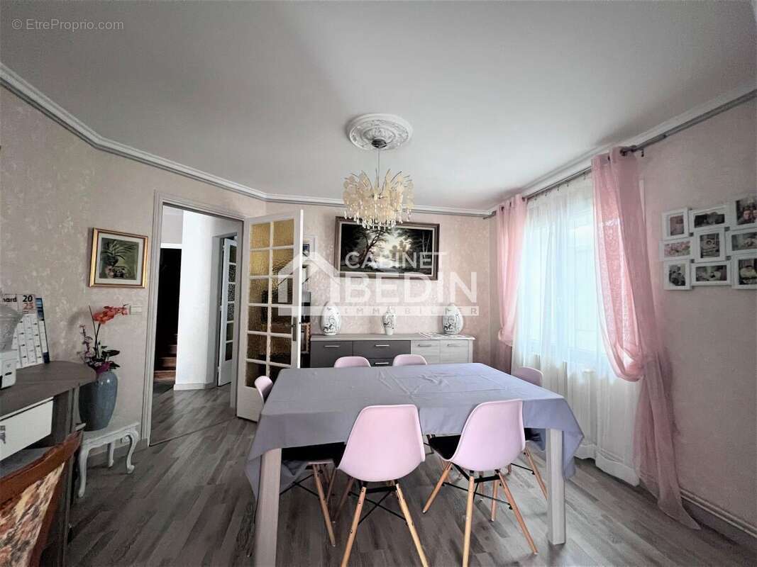 Maison à VILLEGOUGE