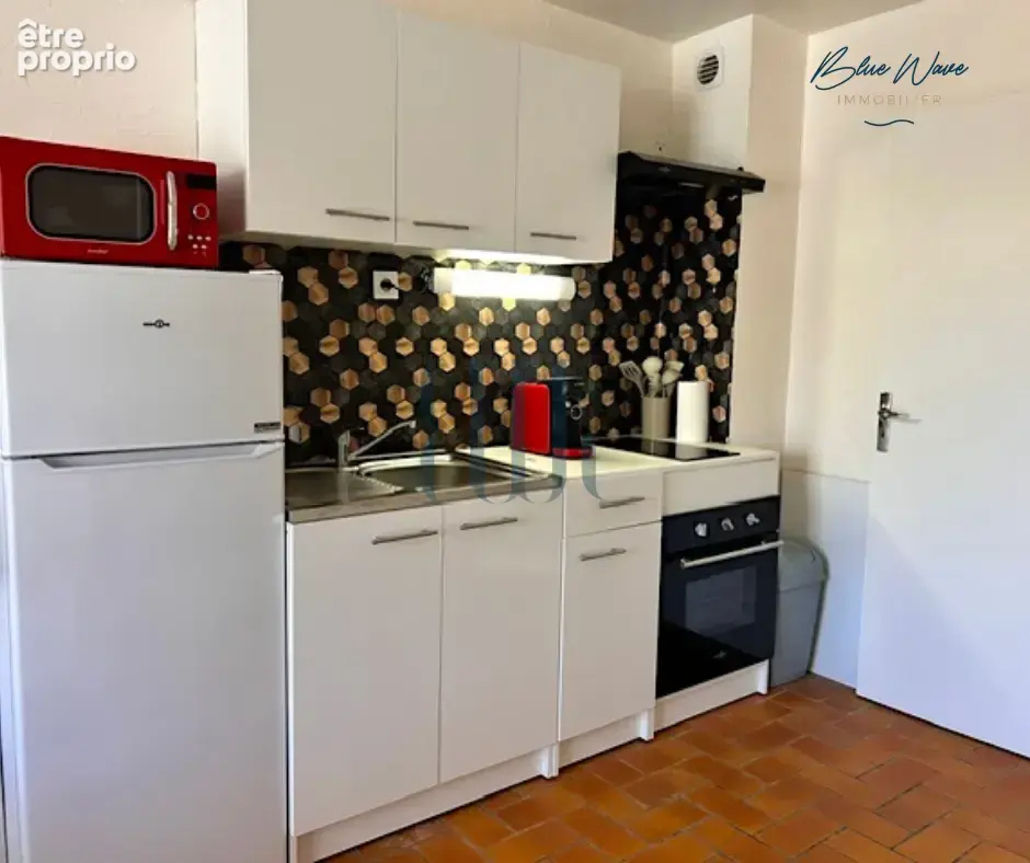 Sainte-maxime centre-ville   studio 32,59 m2 avec balcon & grenier - photo 5