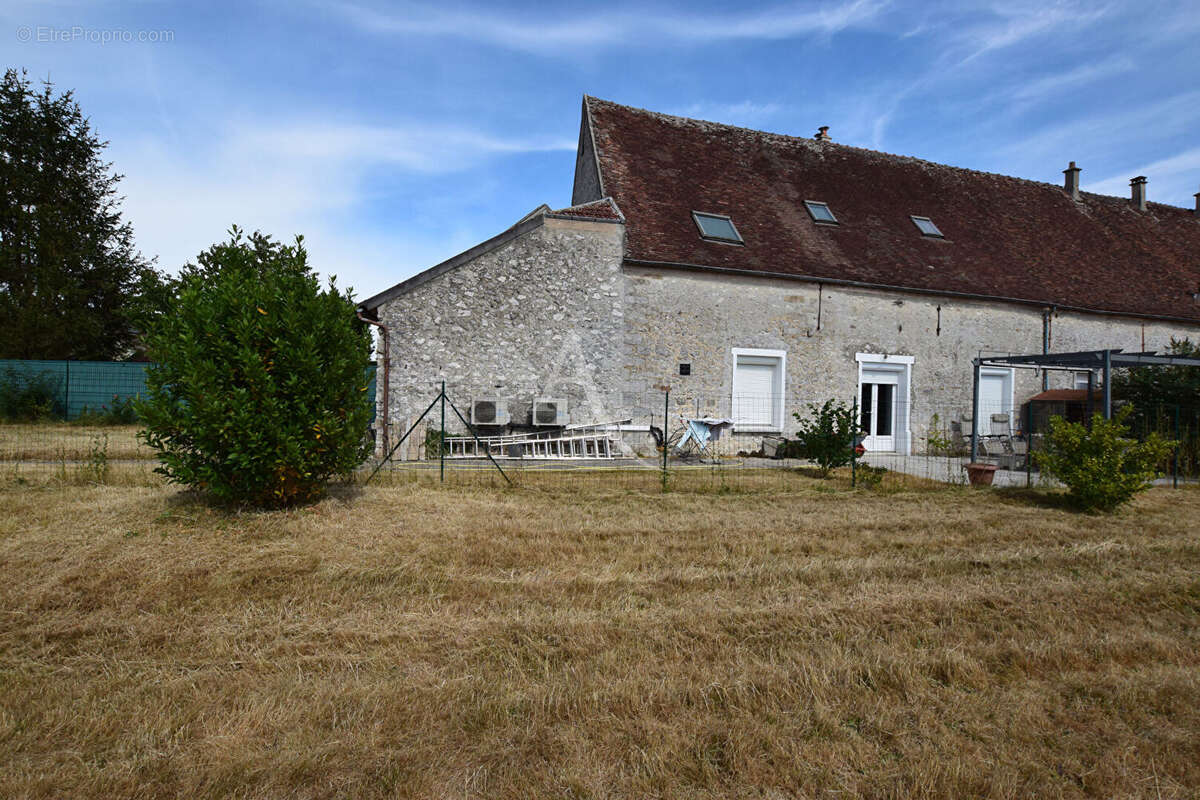 Maison à ROZAY-EN-BRIE