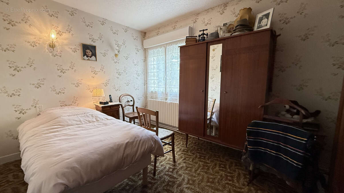 Autre à VICHY