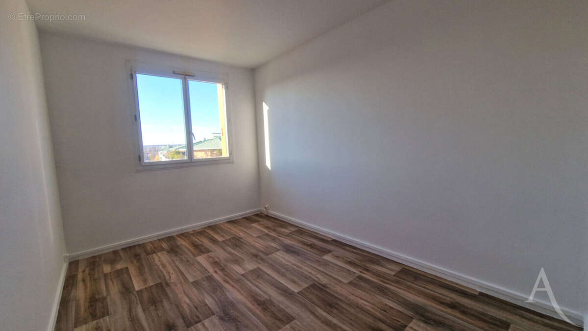 Appartement à MANTES-LA-JOLIE