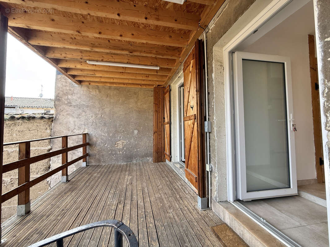 Appartement à THOISSEY