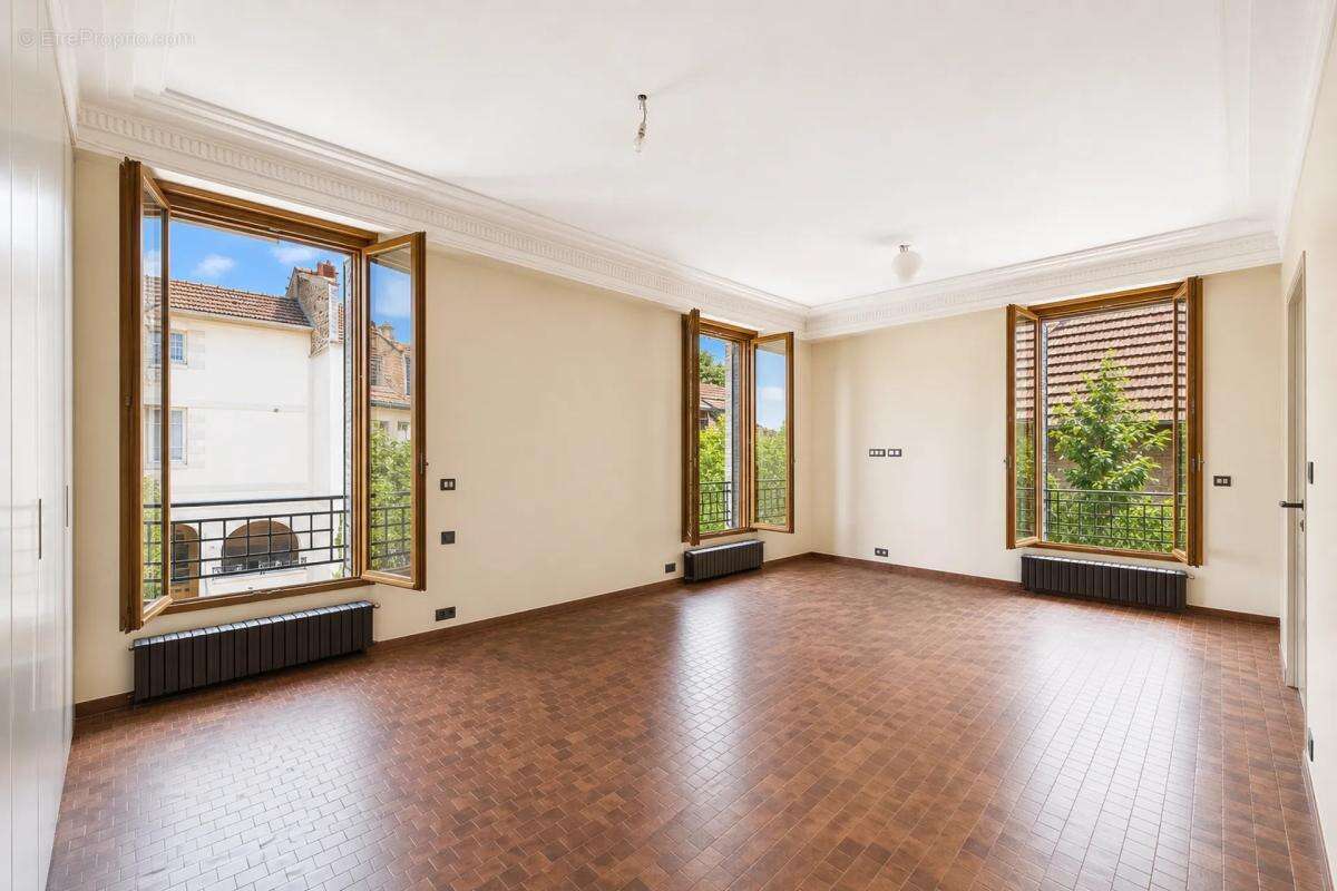 Maison à PARIS-20E