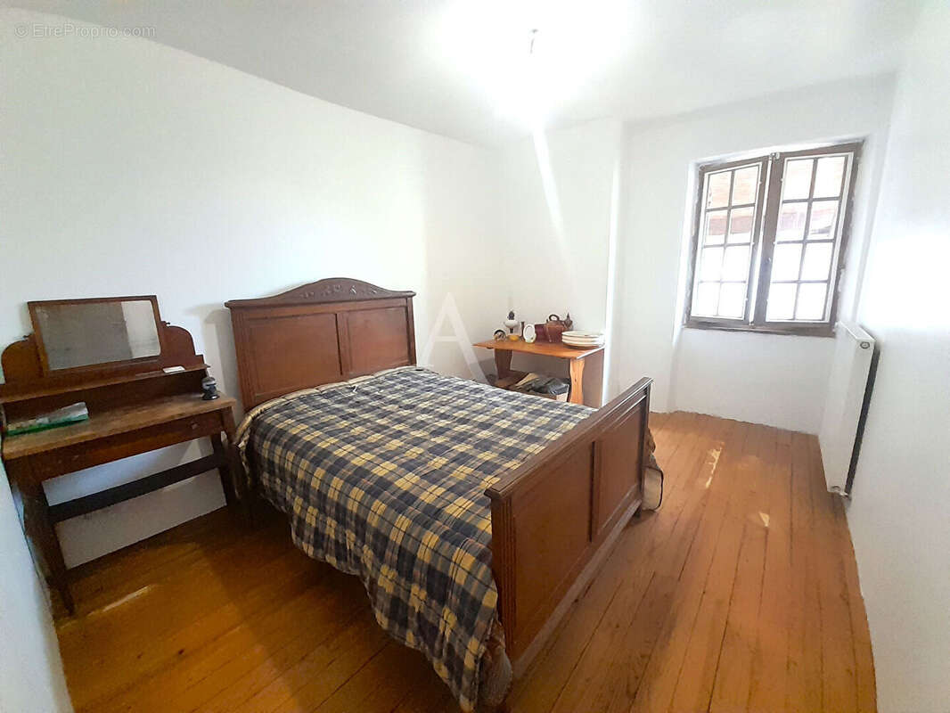 Maison à VILLENEUVE-DE-MARSAN