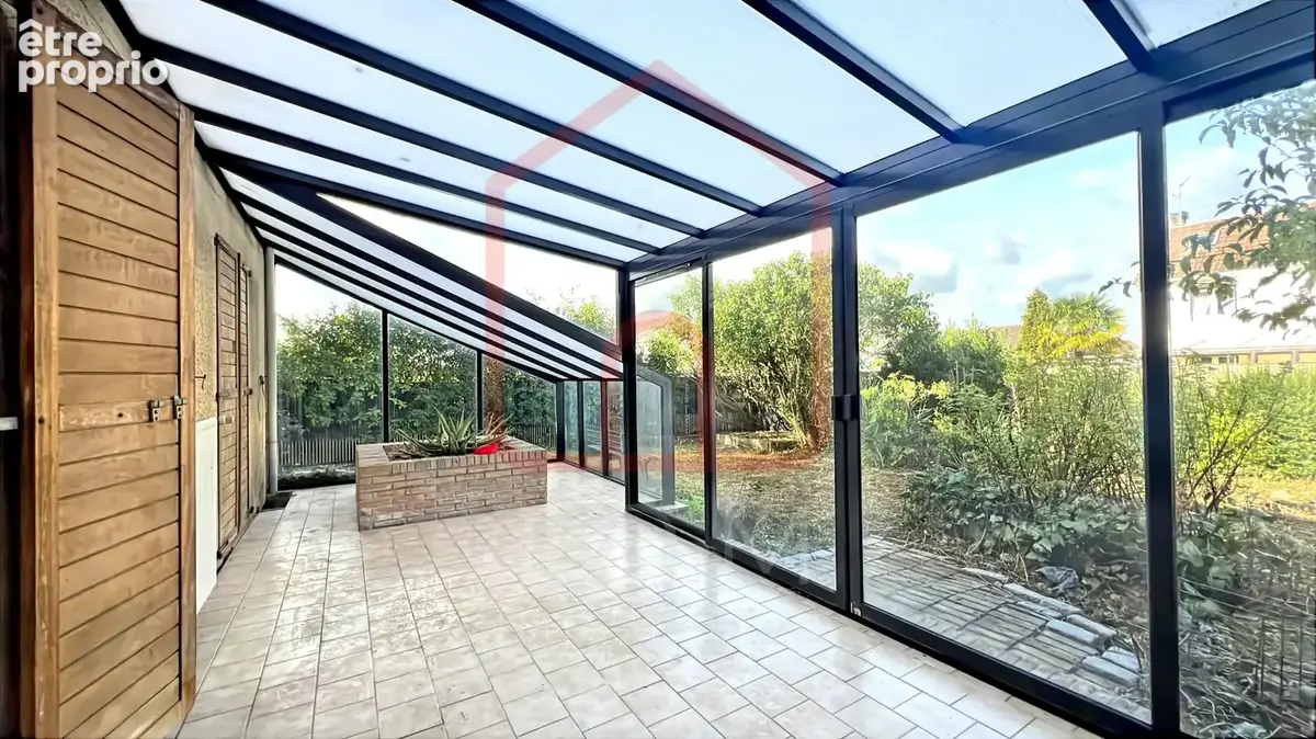 Maison semi-individuelle avec potentiel - 110 m2 - Lezennes - SOUS COMPROMIS - photo 4